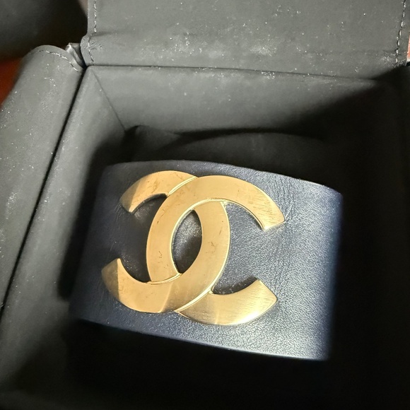 Chanel Double C Leather Cuff - Picture 1 of 3